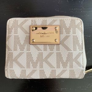 Michael Kors wallet